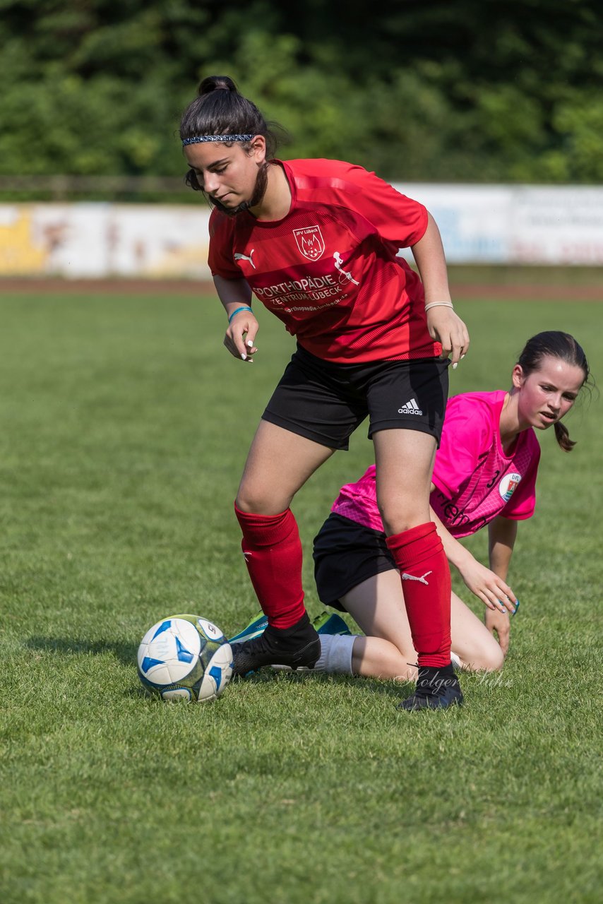 Bild 110 - Loewinnen Cup